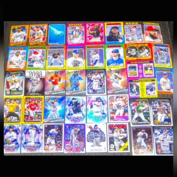 Sports Trading Cards Lot of 300 + ! Baseball & Football 2021 - 2024 - Picture 3 of 8